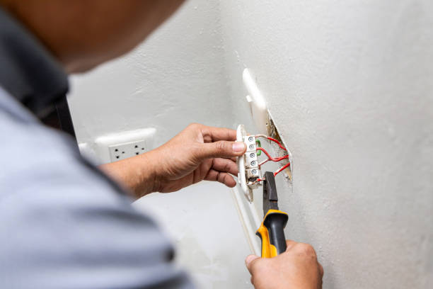 Best Commercial Electrician Services  in Agua Fria, NM